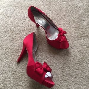 Dress shoes