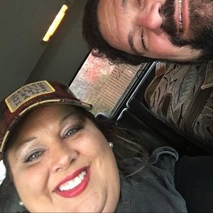 Meet your Posher, Connie