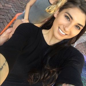 Meet your Posher, Dana