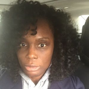 Meet your Posher, Denise