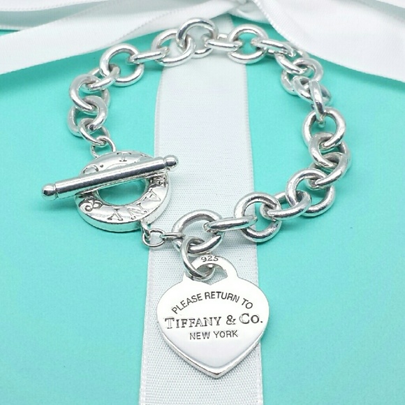 Return to Tiffany & Co Heart Tag Toggle Bracelet