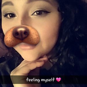 Meet your Posher, Cinthia