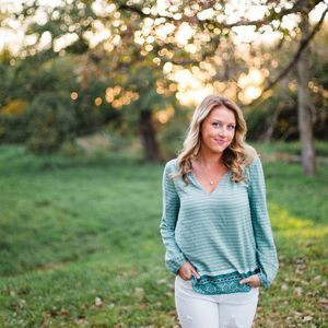 Meet your Posher, Alyssa