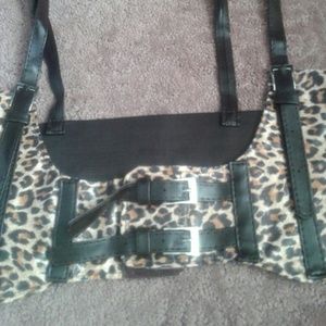 Store closing*Leopard print underbust belt/harness
