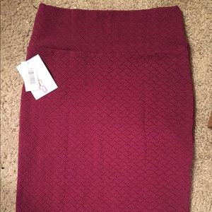 NWT Small Textured Cassie Skirt