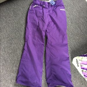 Volcom snow pants