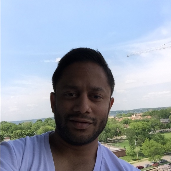 Meet your Posher, Sanjay