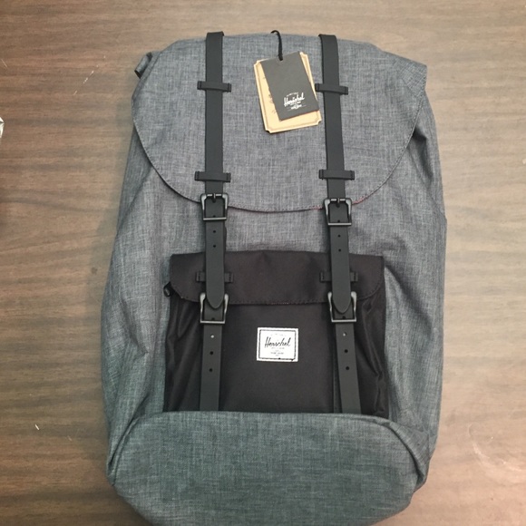 Herschel Little America Charcoal Crosshatch - Picture 2 of 4