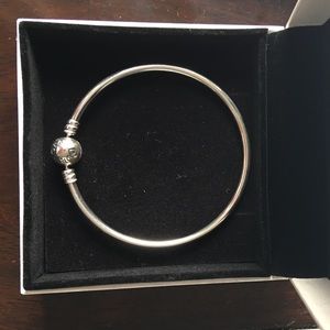 Brand new Pandora bracelet!