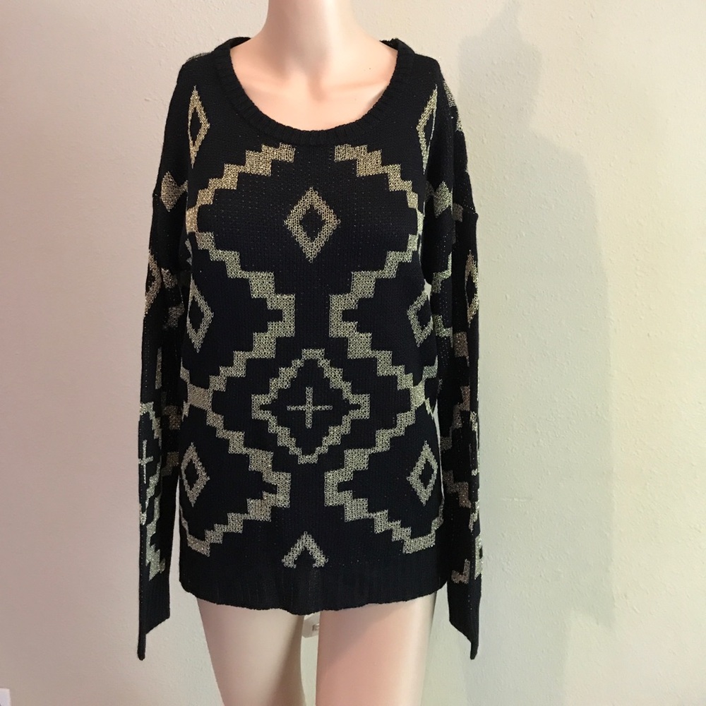 sweater - Picture 2 of 5
