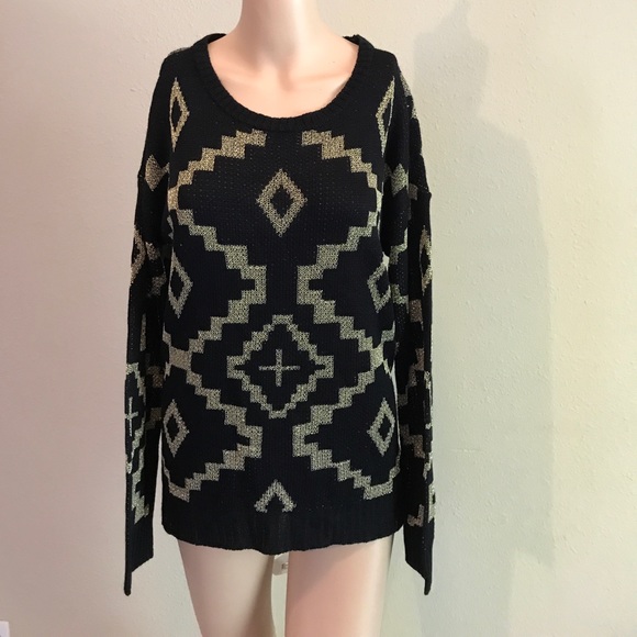 sweater - Picture 2 of 5