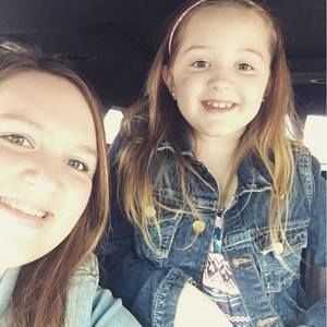 Meet your Posher, Danielle