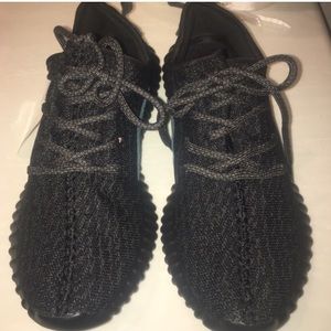 Unauthentic yeezys