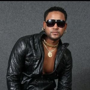 Meet your Posher, Luis