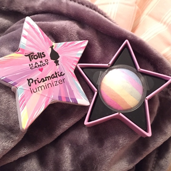 !! LAST ONE PRICE FIRM!!!  Hard Candy luminizer 💋