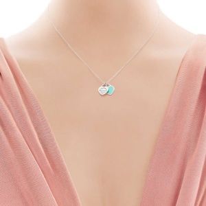RETURN TO TIFFANY®
DOUBLE HEART TAG PENDANT