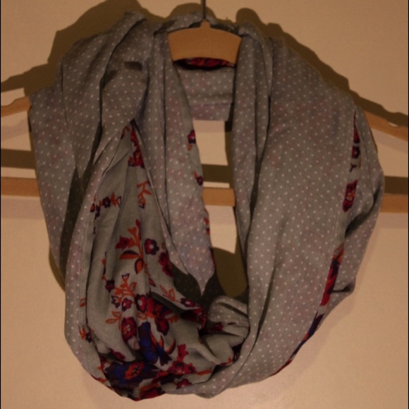 Infinity scarf - Picture 2 of 2