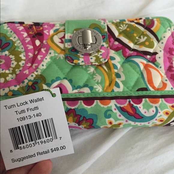 NWT Vera Bradley Wallet - Tutti Frutti