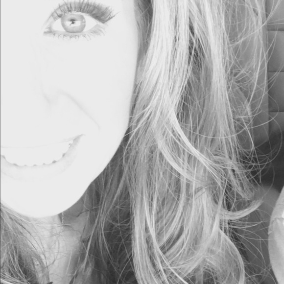 Meet your Posher.... - Picture 2 of 2