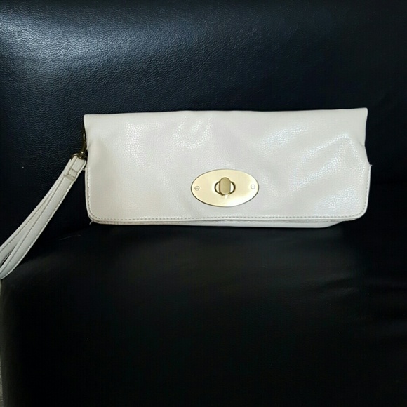 Cream Clutch
