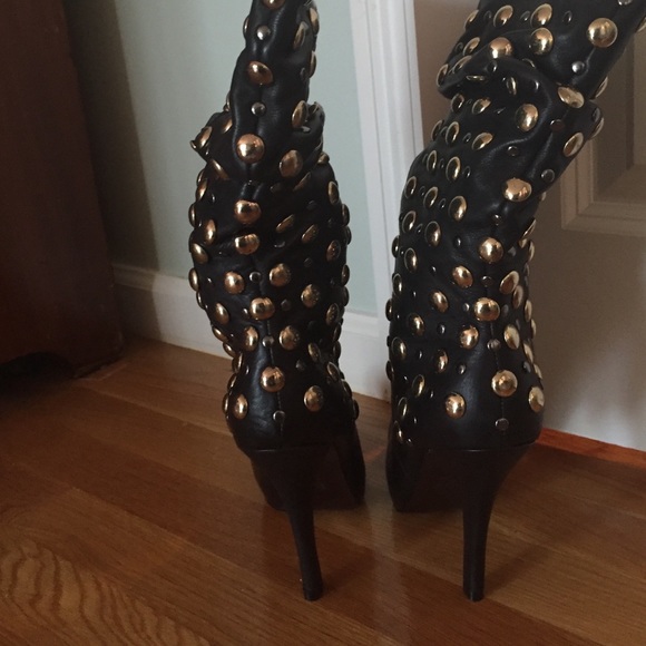 Studded leather boots size 8 - Picture 2 of 4