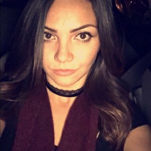 Meet your Posher, Yvette