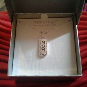 CRYSTAL MOM NECKLACE