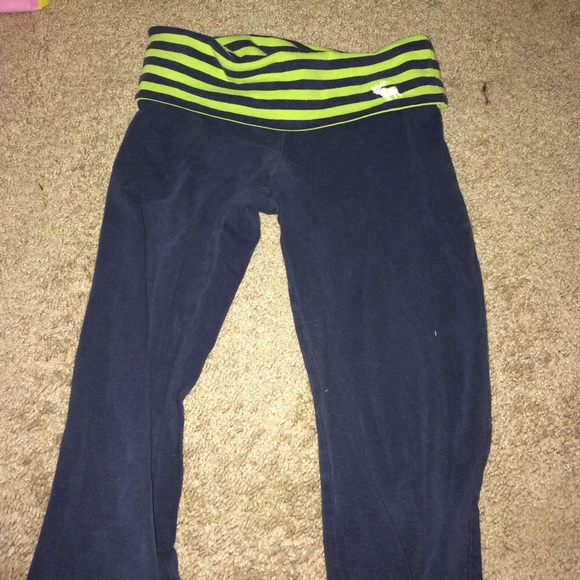 abercrombie & fitch yoga pants