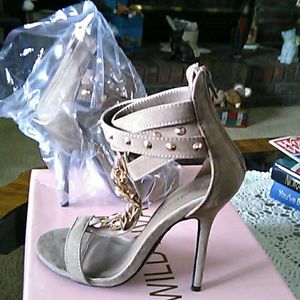 Trendy High Heeled Shoes