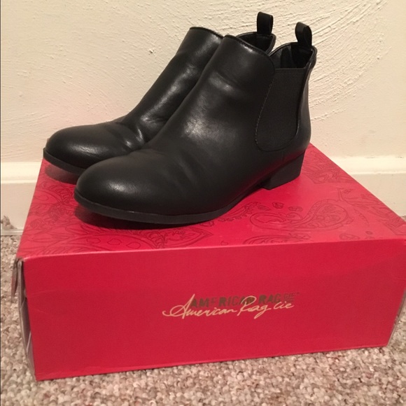 Black American Rag booties size 7