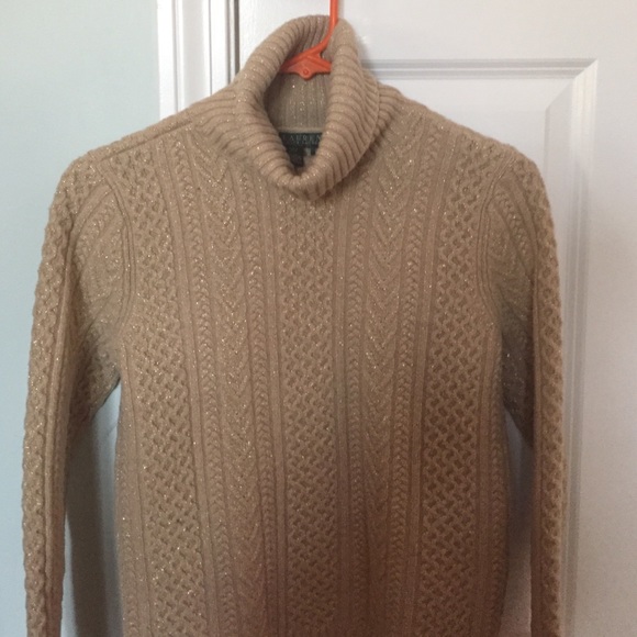 Gold metallic cable knit turtleneck - Picture 2 of 4