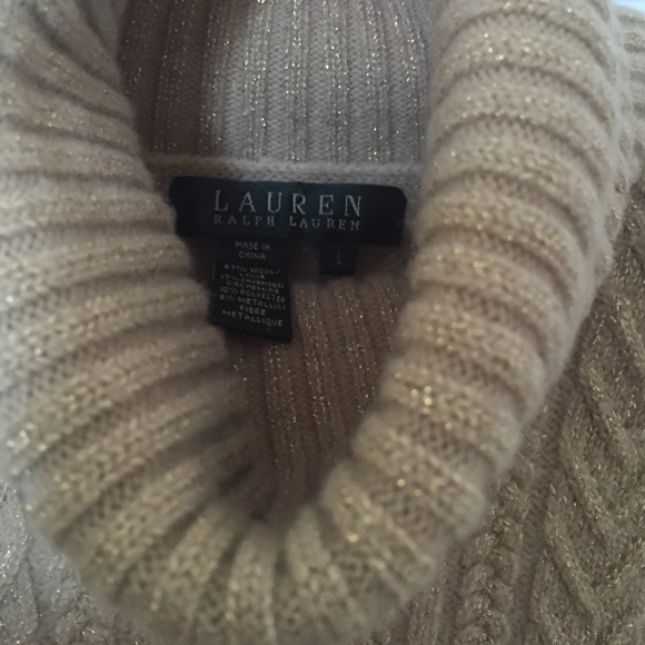 Gold metallic cable knit turtleneck - Picture 3 of 4