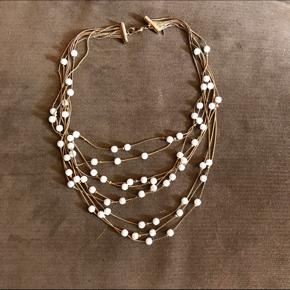 Reposhed Anthropologie Gold and Pearl Necklace