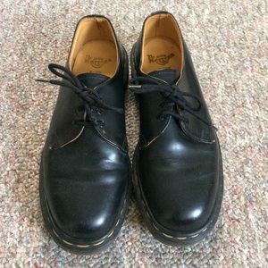 EUC Dr Doc Martens Black Leather Oxford - Sz 5 1/2
