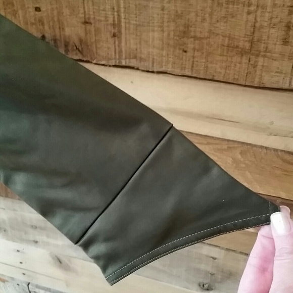 Satiny green jacket - Picture 2 of 4