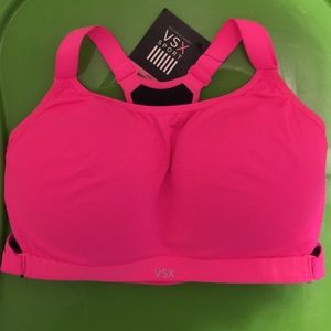 New Victoria's Secret VSX sports bra 34D 34DD $50
