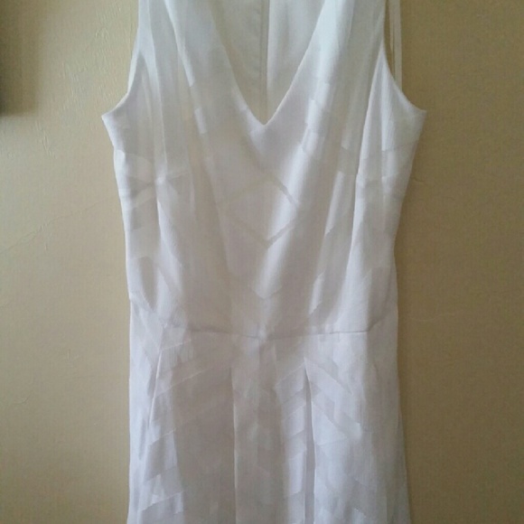 Size 8 white chevron dress