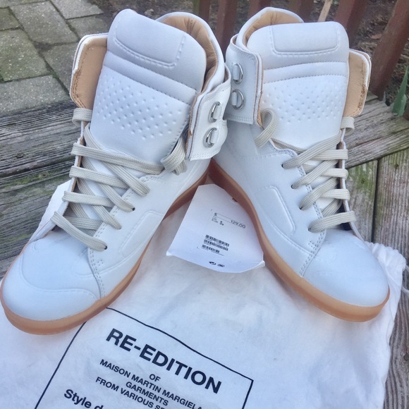 MAISON MARGIELA OR H&M SNEAKERS SIZE 8 - Picture 1 of 4