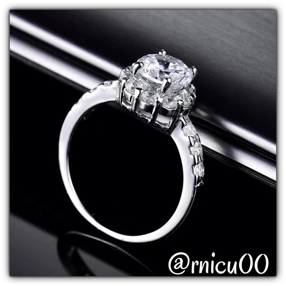 💖Last 1! 1.5tcw Topaz 18K Gold Sparkling Ring! - Picture 2 of 7