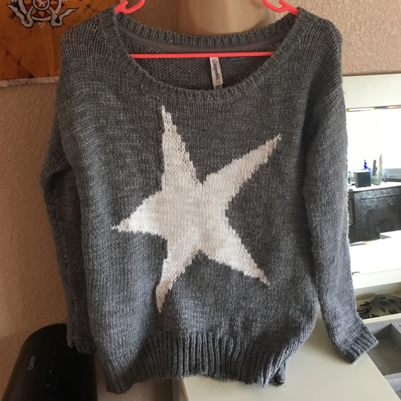 Star White & Grey Oversized Sweater