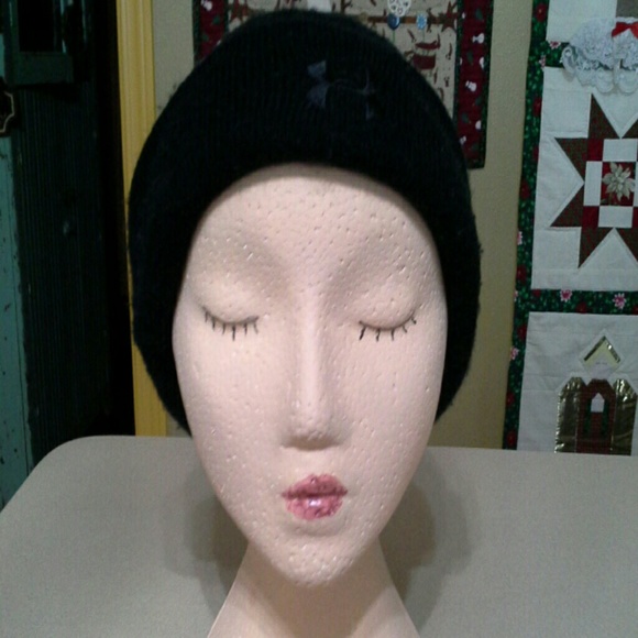 Under Armour beanie