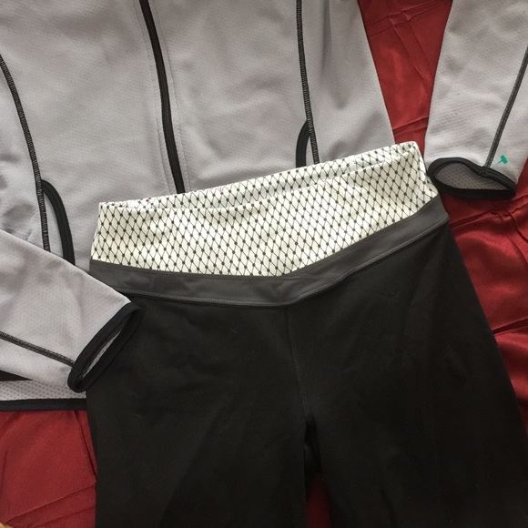 Victorias Secret Sport VSX Capri - Picture 6 of 8