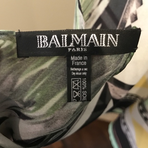 Balmain scarf. - Picture 3 of 3