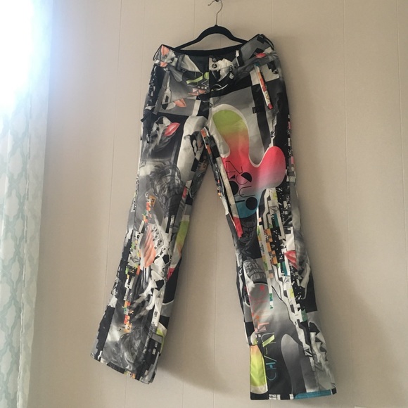 SOLD Volcom Snowboarding Pants New Condition Size