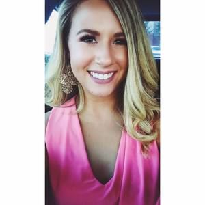 Meet your Posher, Alexandra