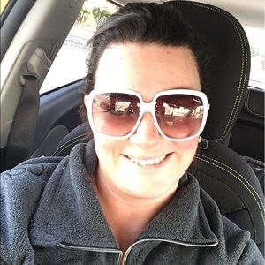 Meet your Posher, Marci
