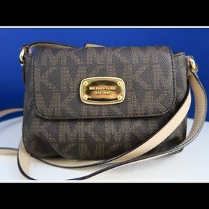 Michael Kors NWT small flap crossbody