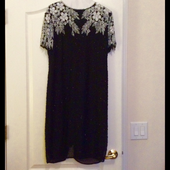 Beautiful VINTAGE beaded evening holiday dress - Picture 1 of 4