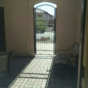 Meet your Posher, Becky