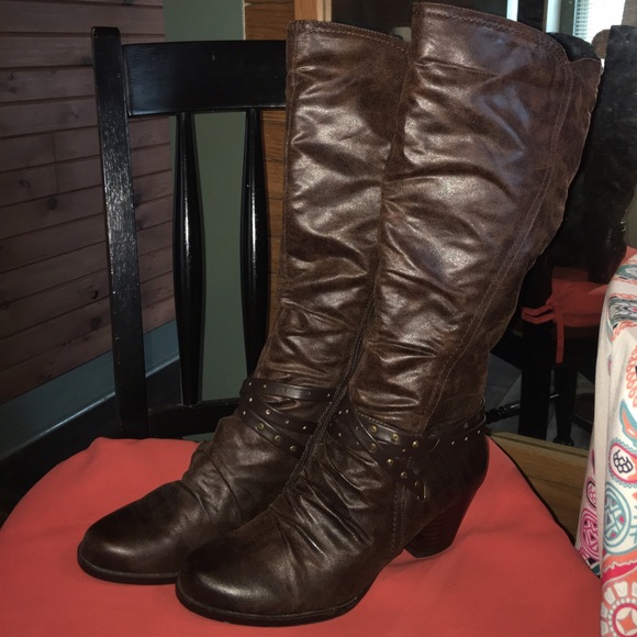👢Never Worn Sexy Brown Knee High BareTrap Boots👢